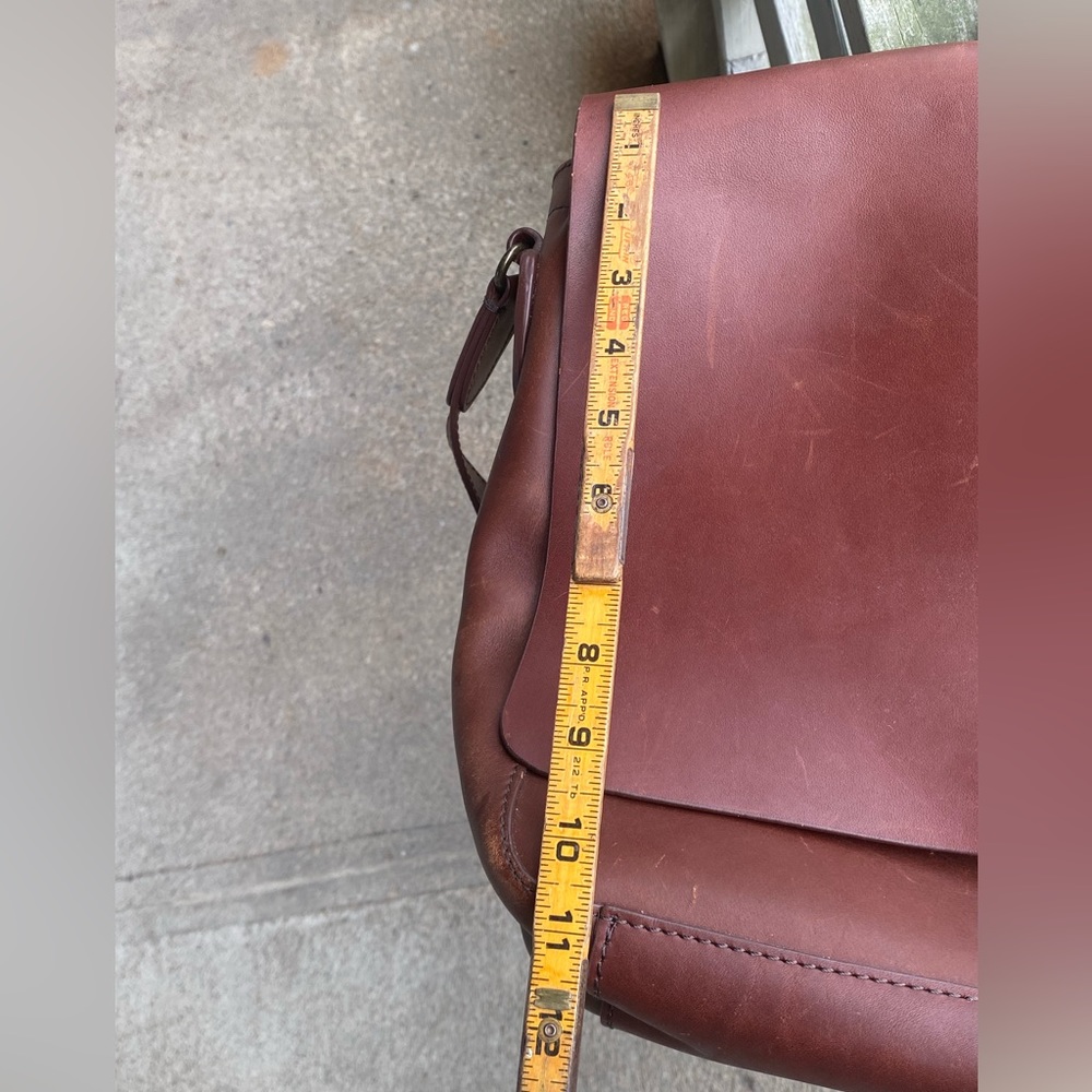 L.L. Bean Rich Brown Leather Messenger Bag - Picture 11 of 15